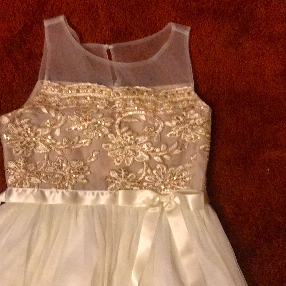 Girl dress